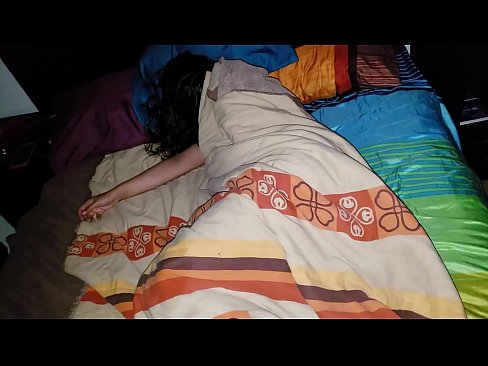 ❤️ Njërku qorton njerkën e tij të re ndërsa ajo fle. ❌ Video seksi në sq.nastypornpics-com.ru